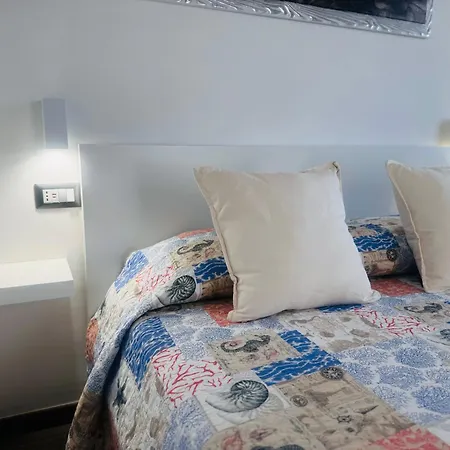 Couette-café Conte Cavour 3*