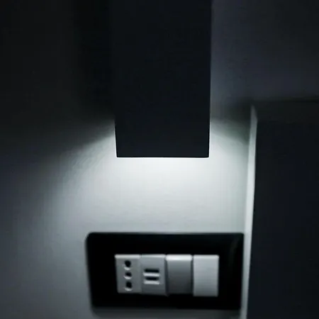 Conte Cavour Couette-café 3*