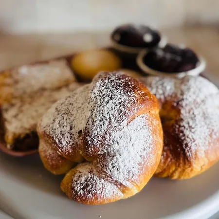 Conte Cavour Couette-café Peschici