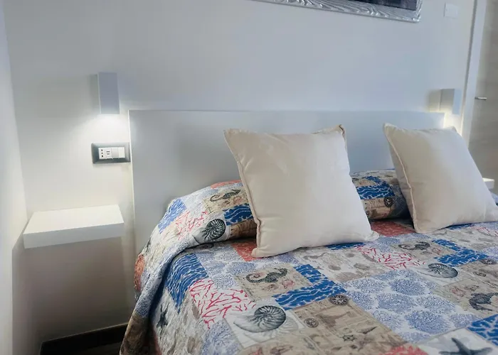 Nocleg ze śniadaniem Conte Cavour 3*