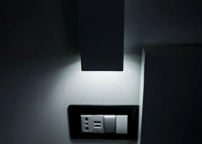 Conte Cavour Nocleg ze śniadaniem 3*