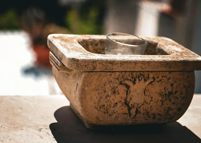 Conte Cavour Nocleg ze śniadaniem