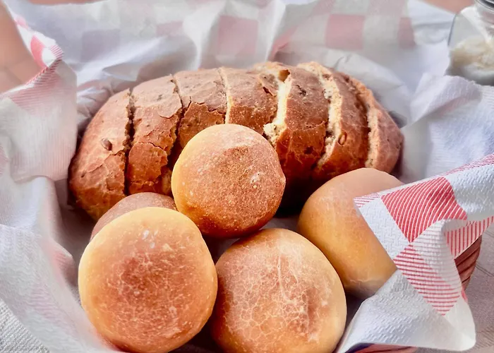 Conte Cavour Nocleg ze śniadaniem 3*