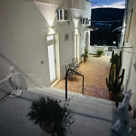 Conte Cavour 3*